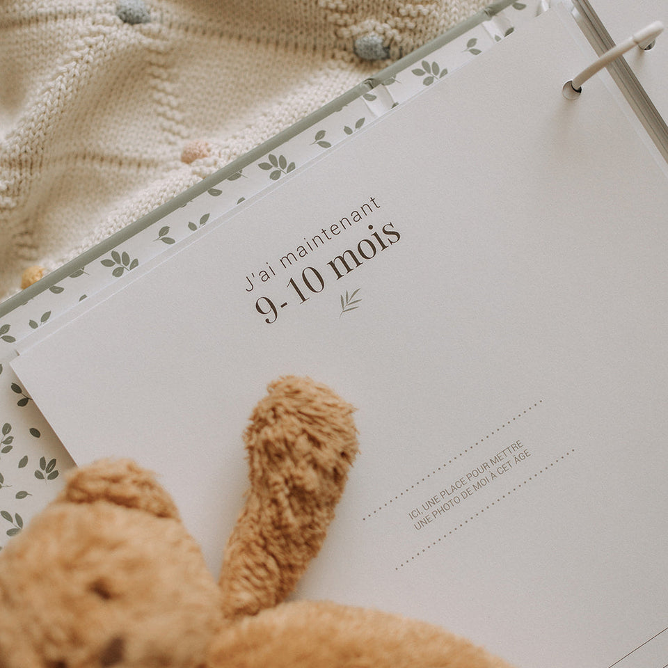 Livre De Bébé - Sauge & Or