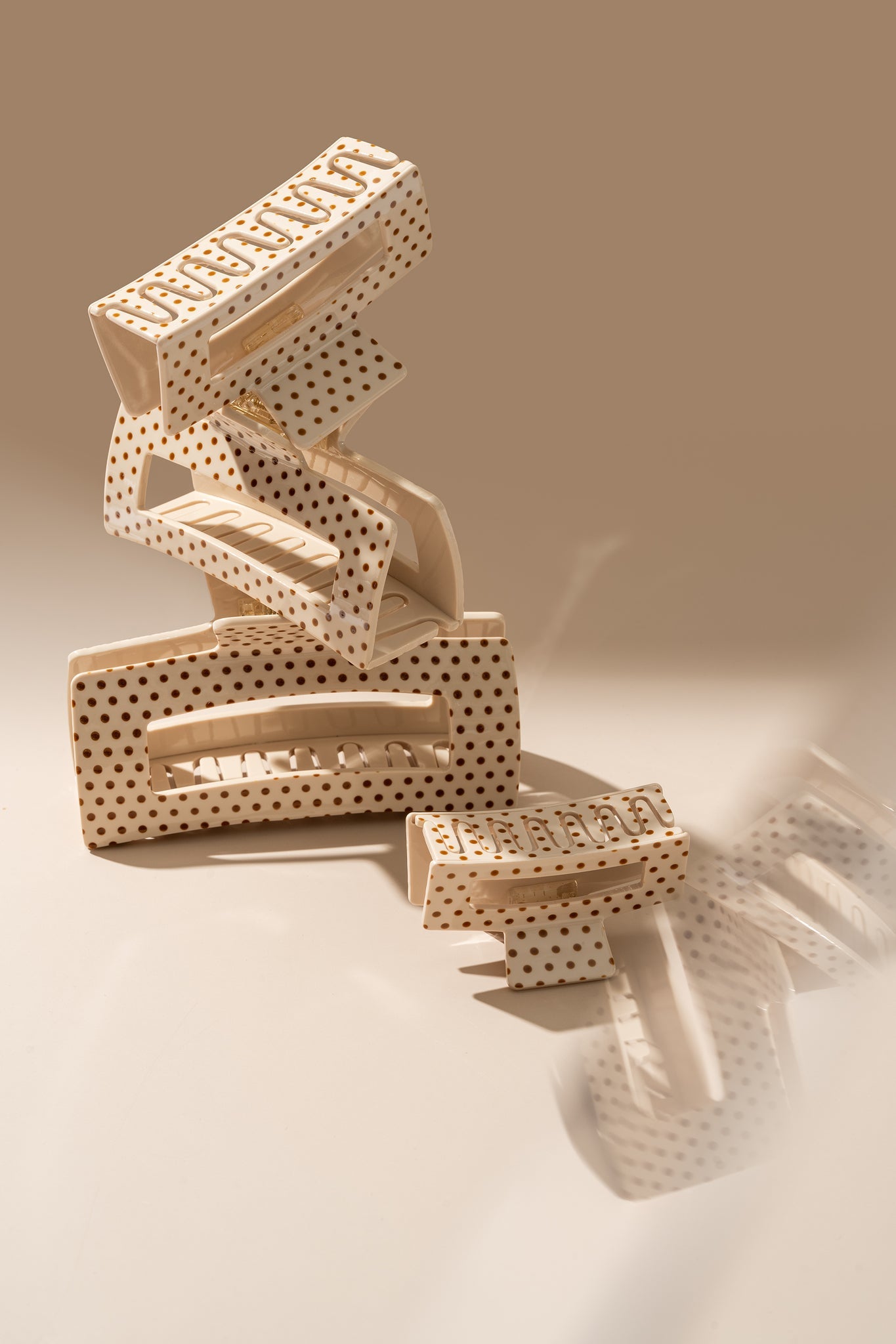 Pince  À Cheveux - Beige Polka Dot