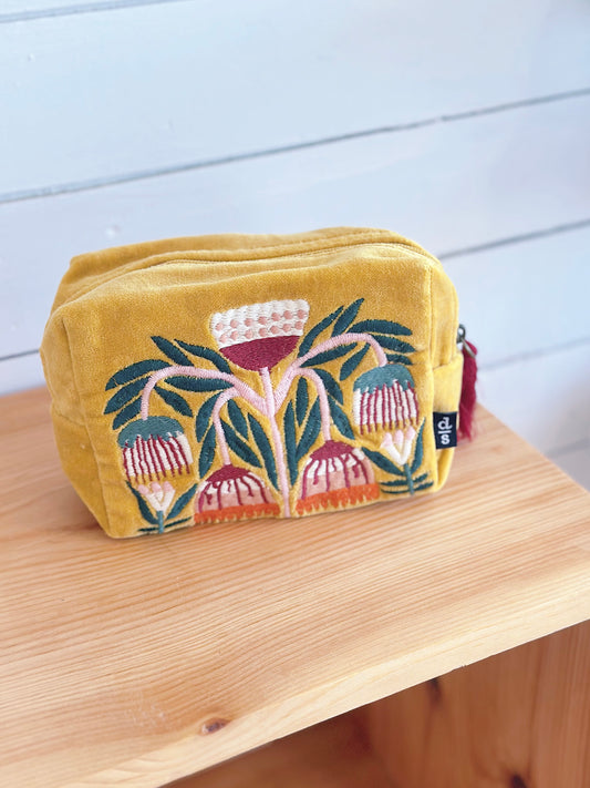 Trousse Brodée - Venus