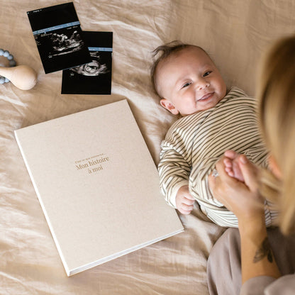 Livre De Bébé - Grège